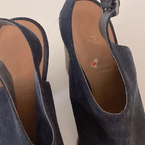 Lord & Taylor 424 Fifth Leather Deanna Navy Slingback Heels Mules Size 8 - Picture 7 of 13